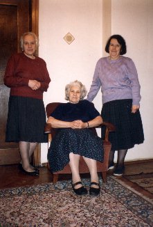 Peshev's nieces, 1998